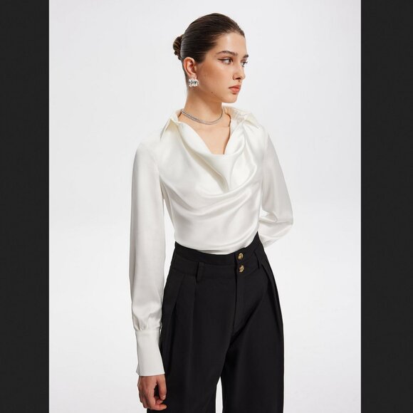 Commense Tops - Commense Medium White Pleated Long Sleeve Blouse NEW NWT
